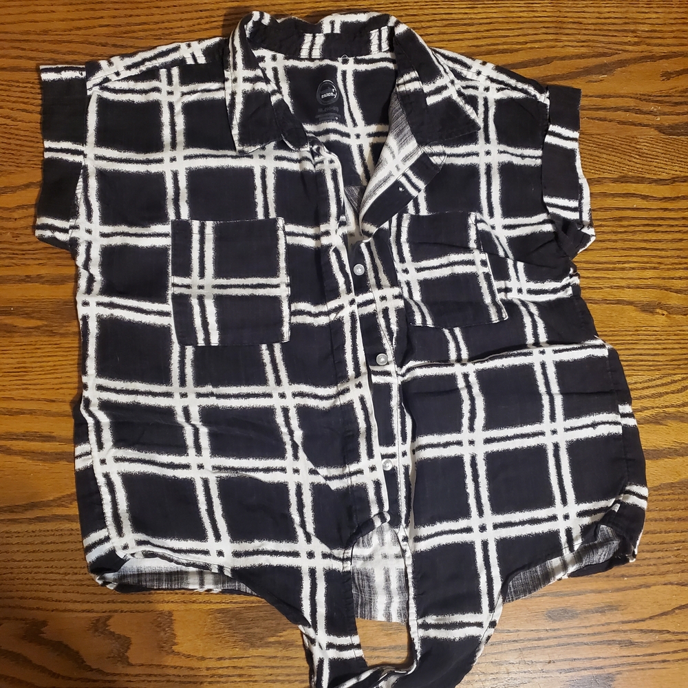 Wonder Nation Black and White Plaid Kids Shirt